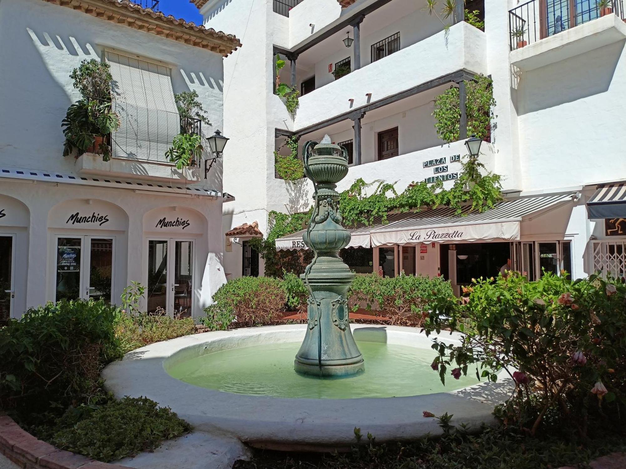 Pura Vida Appartement Torremolinos Buitenkant foto